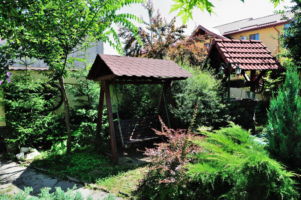 Pensiunea Ioana Gherla Exterior photo