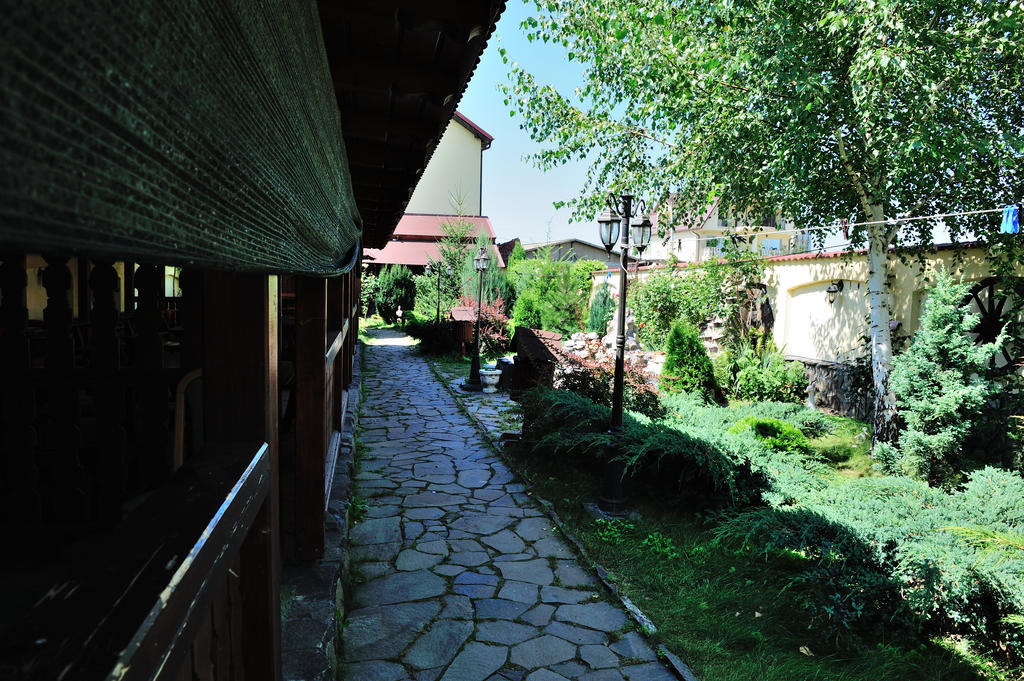 Pensiunea Ioana Gherla Exterior photo